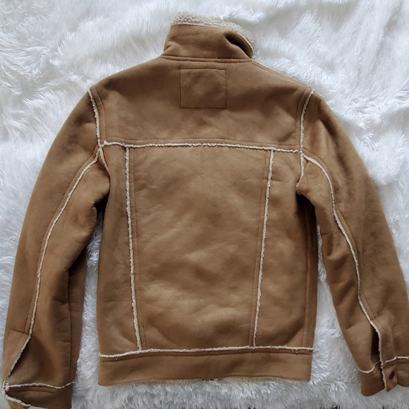 Aeropostale X-Small Faux Sheep Shearling Fleece Jacket - Excellent Condition - Picture 3 of 9